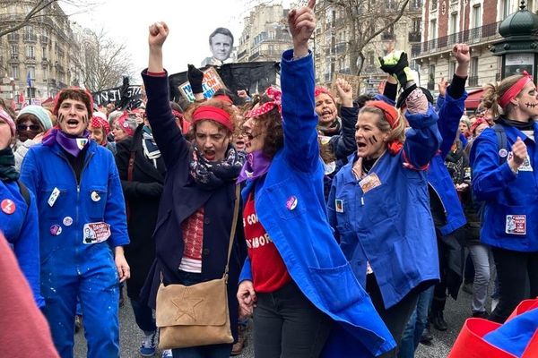 Les Rosies dans la rue de Paris ce mardi 7 mars, dans le cadre de la manifestation contre la réforme des retraites.