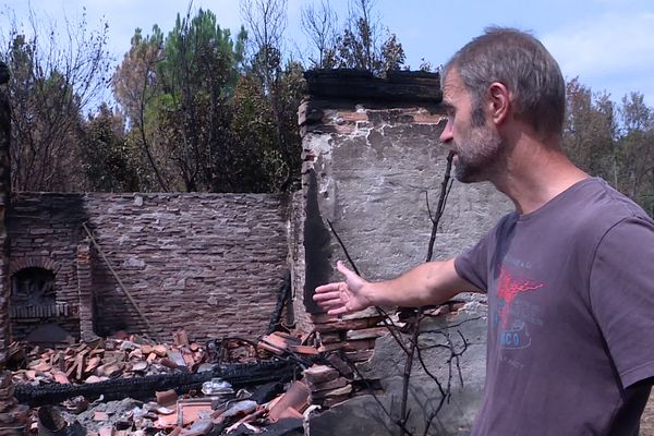 Sur la propriété de Sébastien Hublin , les flammes ont ravagé la dépendance où étaient notamment entreposés des outils de jardin. Heureusement, la maison a été épargnée.