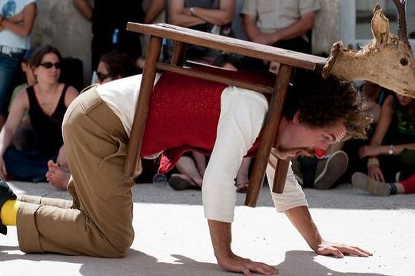 Spectacle Le Mur à Chalon dans la rue