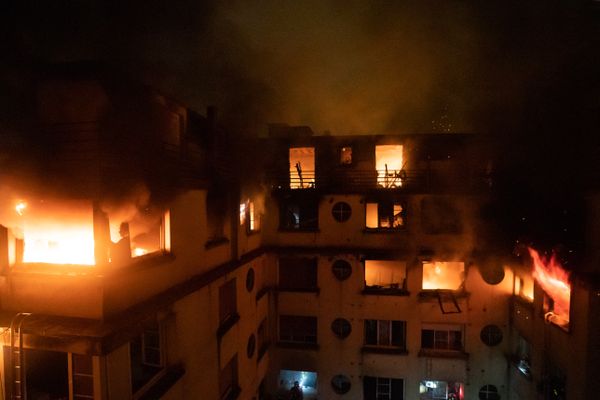 L'incendie de la rue Erlanger s'est déroulé dans la nuit du 4 au 5 février 2019. Il a fait dix morts et plus de 90 blessés.