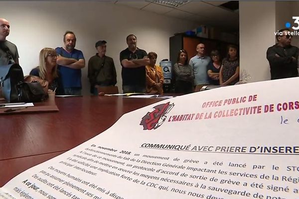 Ce mercredi 2 octobre, les personnels grévistes STC ont fait irruption dans les locaux de l'office public de l'habitat de Haute-Corse