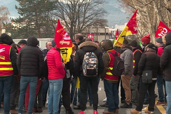 La SNCF supprime temporairement plusieurs allers-retours entre Paris et Clermont-Ferrand.