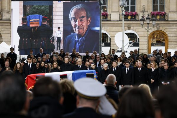 Le maire de Marseille Benoît Payan souhaite baptiser la future cité judiciaire de la ville " Cité Badinter" en hommage à Robert Badinter.