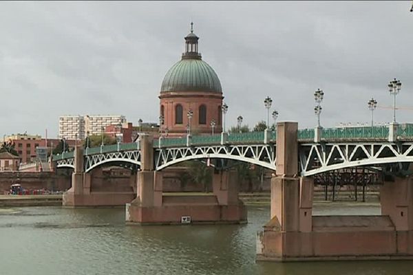 Le dôme de la Grave est le plus haut monument historique toulousain.