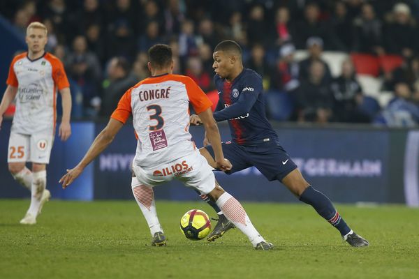 Le MHSC a sombré avec deux buts contre son camp et le 20e but cette saison de Kylian Mbappé. 
