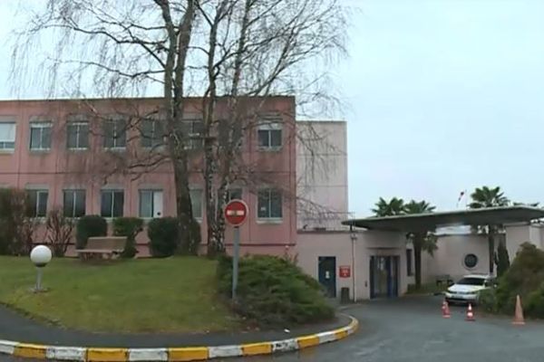 Le service de chirurgie obstétrique du centre hospitalier d'Oloron-Ste-Marie a fermé le 16 décembre 2017