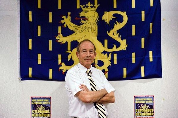 Jean-Philippe Allenbach, créateur du "Mouvement Franche-Comté", pose, le 8 septembre 2010 à Besançon. 