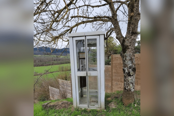 Une habitante de Cluny a vu sa cabine téléphone être dérobée dans la nuit du lundi 2 au mardi 3 décembre