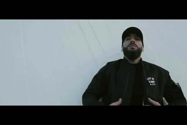 Le rappeur havrais Médine signe un 6e album.