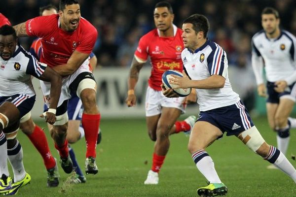 L'arrière français, Brice Dulin, pendant le match test contre les îles Tonga au stade Océane du Havre, samedi. 