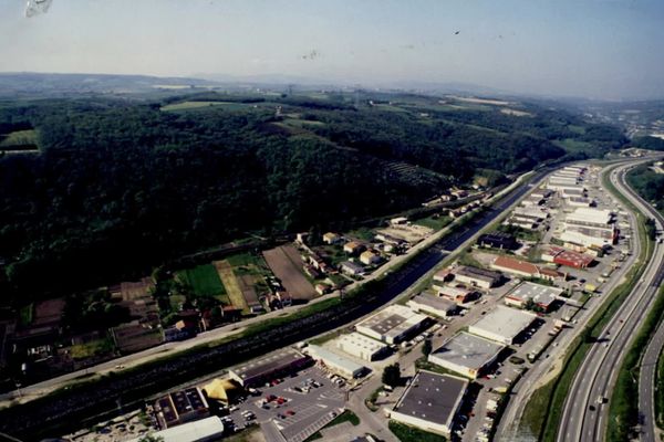 La zone commerciale de Givors