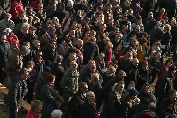 2 000 personnes s'étaient encore mobilisées, dimanche, à Bessé-sur-Braye. 