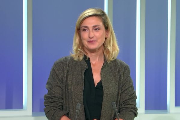 Julie Gayet était présente lundi 7 octobre à Limoges pour présenter le film "Olympe, une femme dans la Révolution", quelle a co-réalisé et où elle interprète le personnage principal.