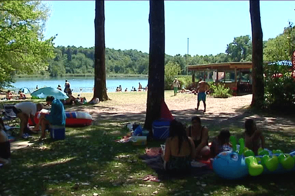 Au lac de Virieu un dimanche d'août !