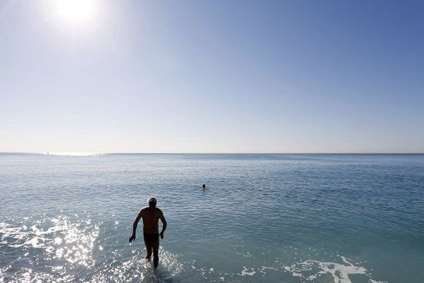 La plage de Nice.