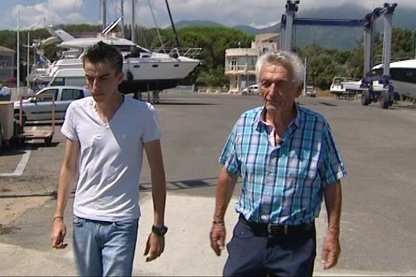 Le grand frère, Esteban, et le grand-père, Francis Orsini, de la victime de l'accident de Taverna.