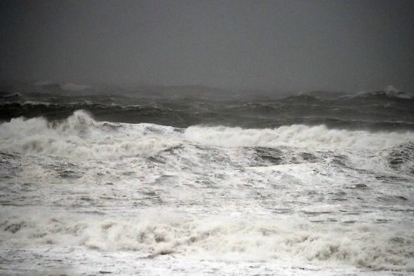 Avis de tempête sur le littoral