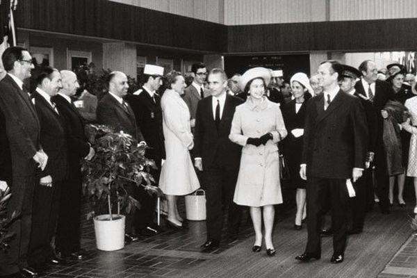  A Rouen, la Reine Elizabeth et Jean Lecanuet