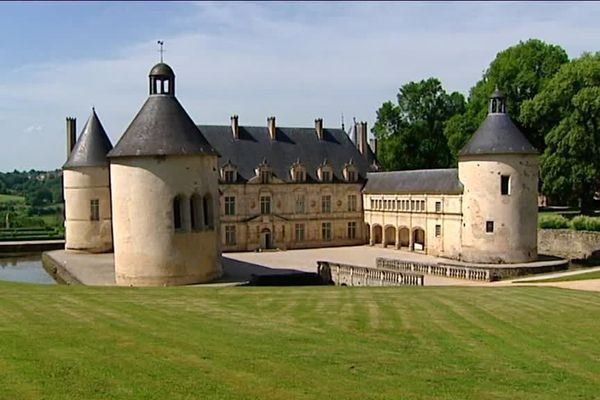 Le château de Bussy-Rabutin, en Côte-d’Or.