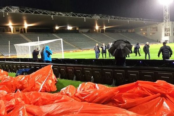 Reporté le 31 octobre dernier en raison de l’impraticabilité du terrain au stade des Costières, le 16e de finale de Coupe de la Ligue entre le Nîmes Olympique et l’AS Saint-Etienne a été fixé au mardi 27 novembre à 19h.