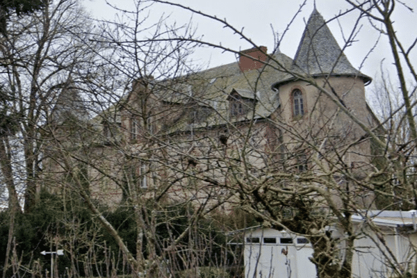 Le château de Malan, dans l'Aveyron, a connu plusieurs départs de feu ce vendredi 12 janvier au matin.