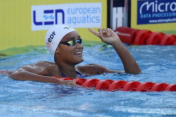 Analia Pigrée, après sa victoire en 50m dos lors des championnats d'Europe à Rome, le 14 août 2022.