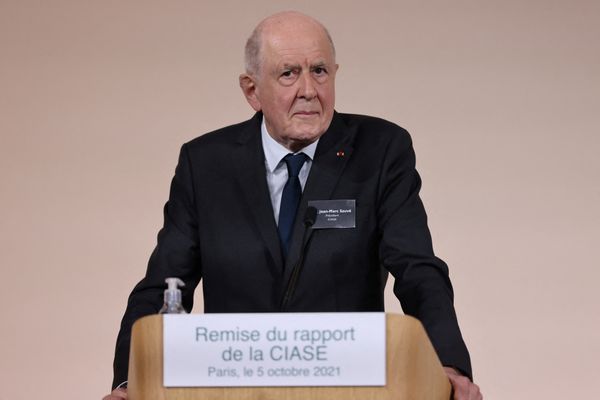 5 OCTOBRE 2021 : la remise du rapport de la CIASE, commission indépendante sur les abus sexuels dans l'Eglise, présidée par Jean-Marc Sauvé