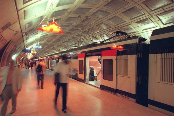 La station Magenta, sur la ligne E du RER.