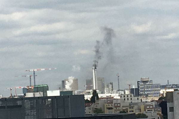 Vendredi 31 mai, des fumées noires ont été observées par les riverains de l'incinérateur de déchets d'Ivry-sur-Seine.