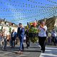 Le Biou, immense grappe bénie sillonne la ville, une cérémonie pour protéger les vendanges à venir.