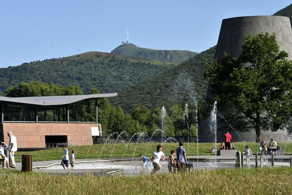 La Sncf lance de nouveaux partenariats avec des sites touristiques auvergnats, comme ici Vulcania. Sur présentation d'un billet Intercités, les clients pourront bénéficier de réductions. 