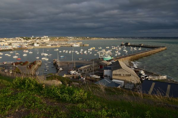 Ciel souvent nuageux ce mardi en Normandie, et il lâchera des pluies et des averses