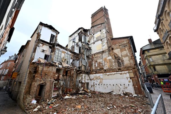 C'est la municipalité de Toulouse qui a pris en charge l'évacuation et la sécurisation de l'immeuble, la semaine avant son effondrement