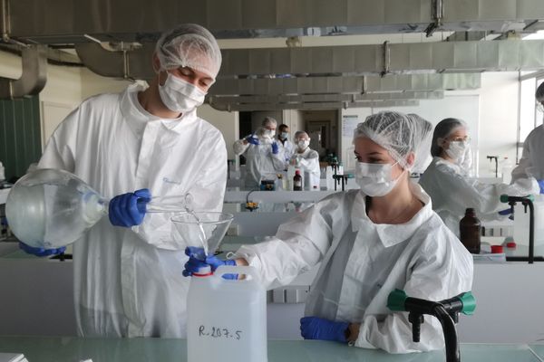 Rennes Les Etudiants En Pharmacie Se Mobilisent Contre Le Covid 19