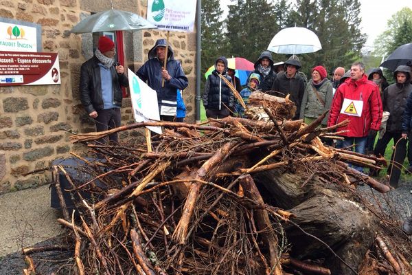 Manifestation contre le projet d'usine à pellets de Bugeat-Viam