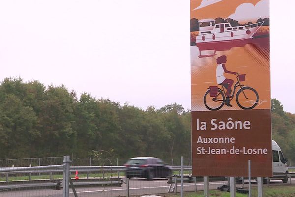 Le panneau a été posé ce mardi 29 octobre.