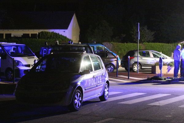 Un policier tué devant son domicile, à Magnanville, dans les Yvelines, le 13 juin 2016.