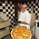 À 84 ans, Meziane Yaïci est à la tête de la pizzeria Le spontino à Brumath (Bas-Rhin).