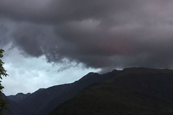 Les premiers flocons sont attendus samedi sur les Pyrénées.