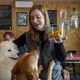 Vanina a créé le lieu, et ne manque pas d'idées pour développer le concept du bar à chiens.