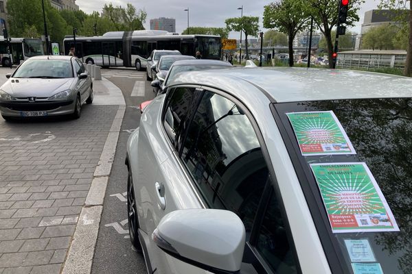 Les chauffeurs VTC bloquent la gare de Nantes ce mardi 16 avril