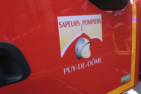 Les pompiers sont intervenus pour la seconde fois en moins de 5 jours à l'hôtel de la Poste de Saint-Sauves(63).