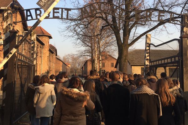 170 lycéens et apprentis des Pays de la Loire ont fait le voyage à Auschwitz