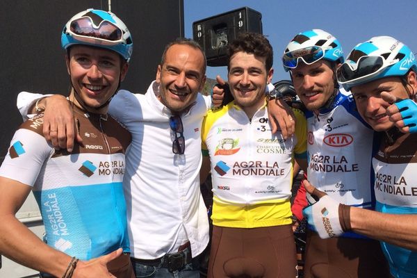 Équipe AG2R La Mondiale avec son leader et maillot jaune Alexis Gougeard vainqueur de l’édition 2019