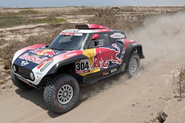 Stéphane Peterhansel remporte la 3e étape du Dakar 2019 et prend la tête du classement général.