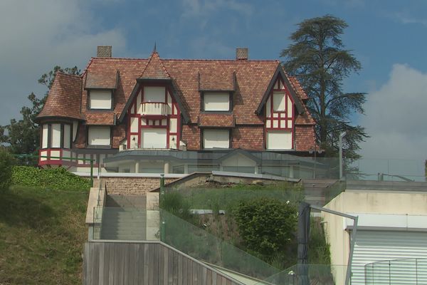 Cette villa, au bord du Léman est à vendre pour la somme de 60 millions d'euros - juin 2024