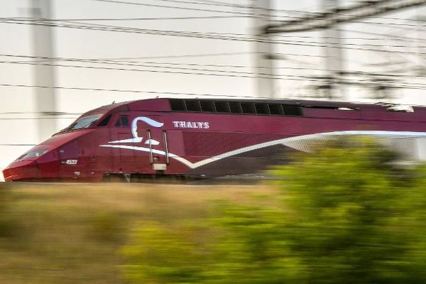 Un Thalys passe près de Lesquin (Nord), en août 2017.