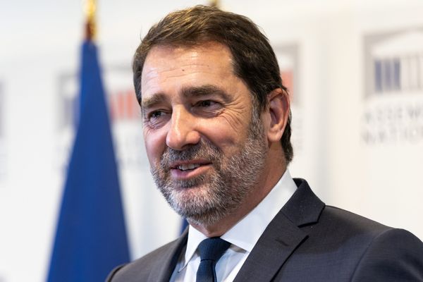 Législatives 2022, le député sortant de la 2e circonscription des Alpes-de-Haute-Provence, Christophe Castaner débat avec d'autres candidats