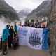 Depuis cinq ans, l'association italienne Legambiente sillonne les glaciers des Alpes pour sensibiliser à leur disparition.