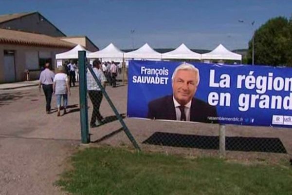 A Vitteaux, la Fête des Bourguignons et des Francs-Comtois prend des accents électoraux cette année.